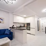 Daire Calle Dinamarca 3 , Beautiful One Bedroom Appartment, Recently Renovated, 1 Min From Locos *