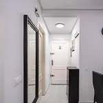 Calle Dinamarca 3 , Beautiful One Bedroom Appartment, Recently Renovated, 1 Min From Locos